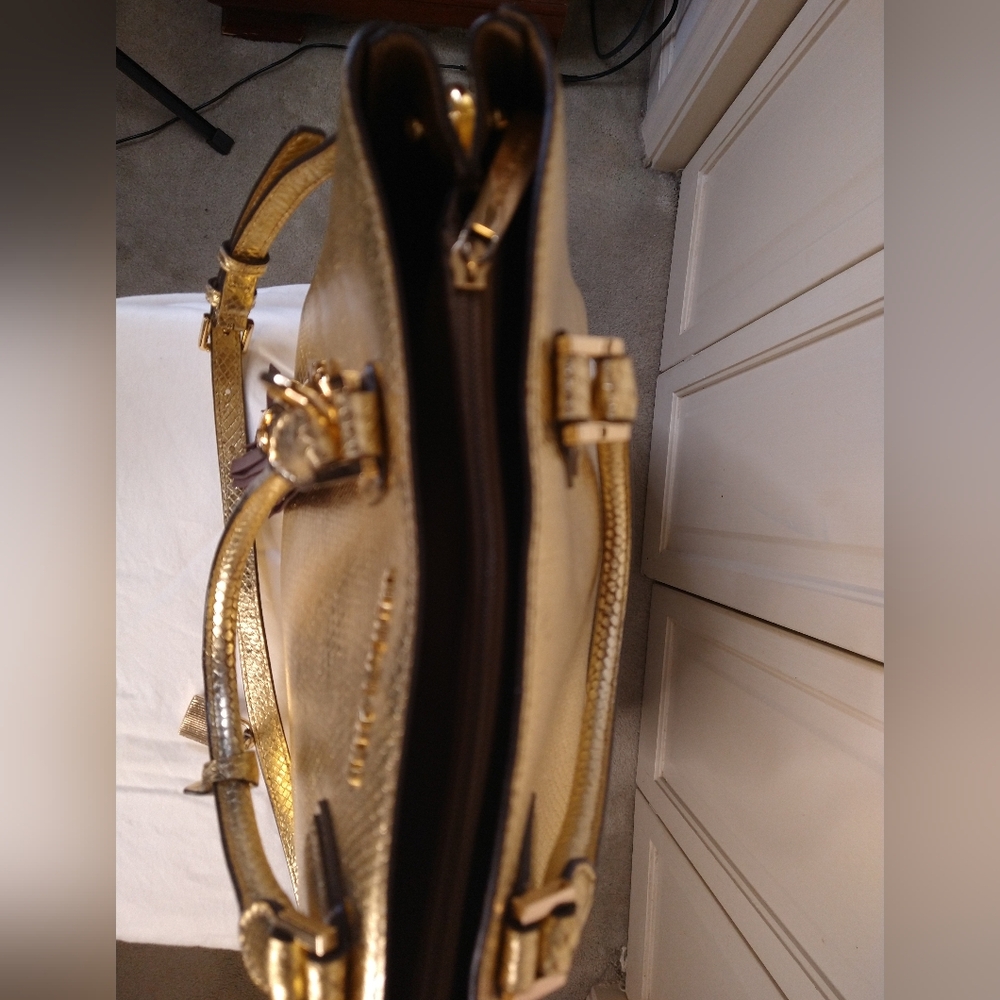 Michael Kors Gold Tote Bag - Picture 11 of 16